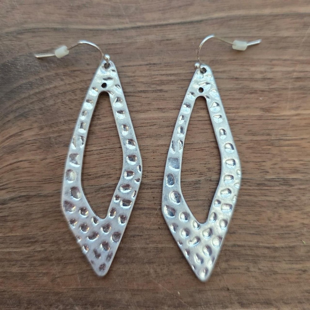 Vintage Silver Textured Boho Teardrop Dangle Earrings Hammered Open Drop